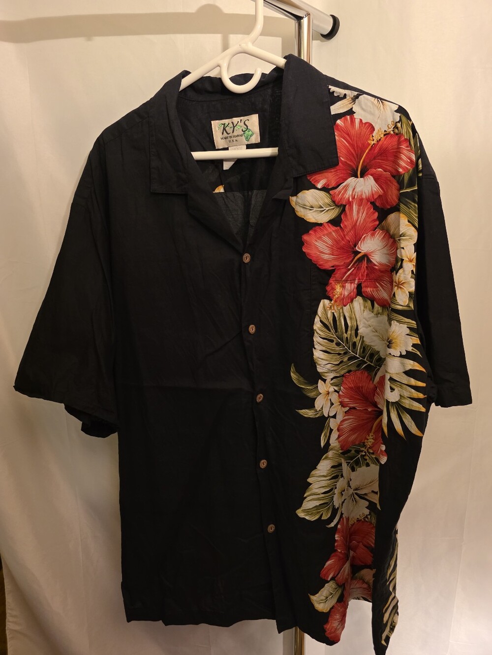 Hawaiian Button-Front Shirt